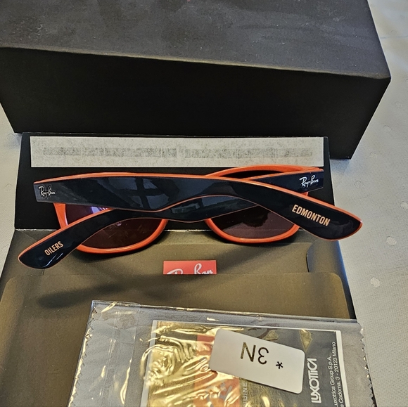 Sunglasses - Picture 1 of 5